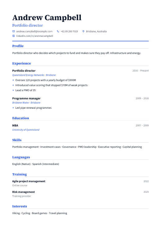 Portfolio director resume template, Classic design
