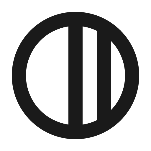 Circle half bold icon, bold style, from Phosphor